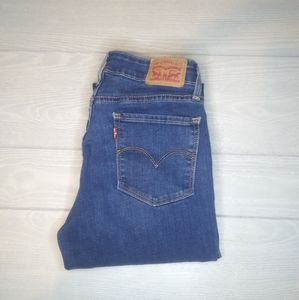 Levis Women's 712 slim jeans